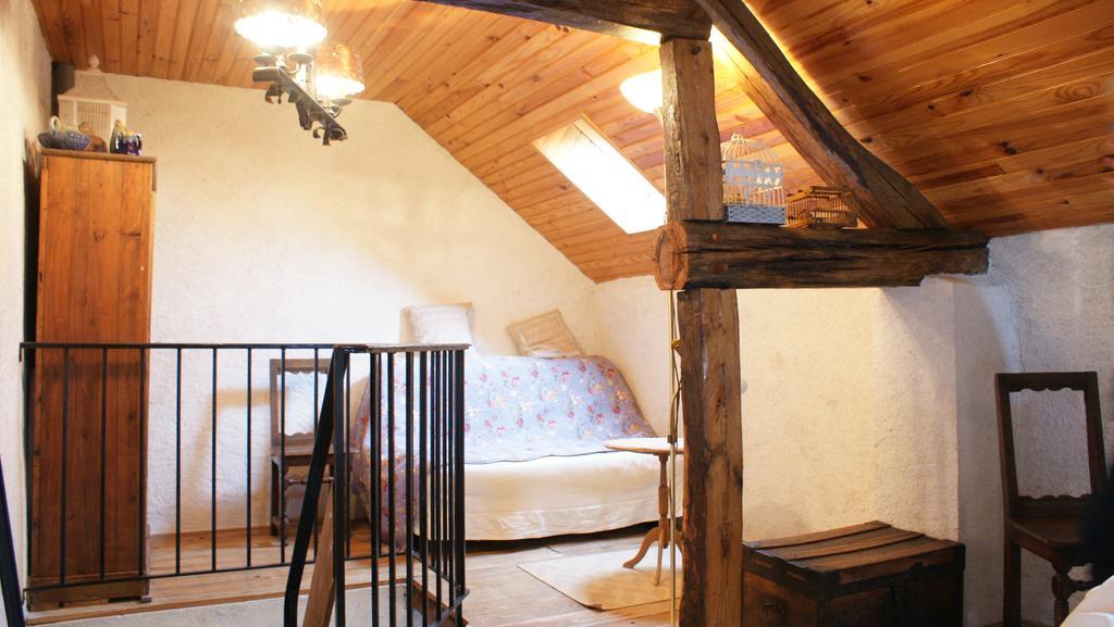 La Maison Bleue Hotel Arquian Luaran gambar